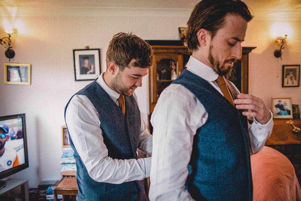 Rufus: Camel Brown Tan Tweed Wool Classic Width Tie