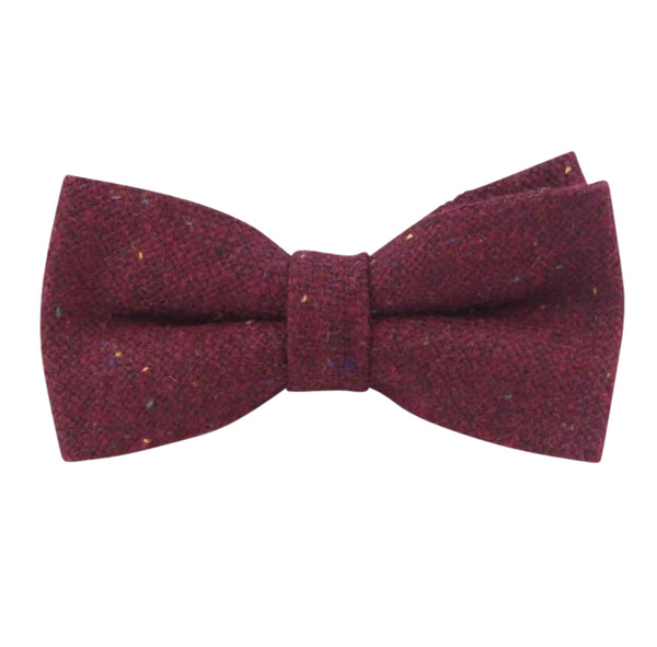 Looking for a red tie and pocket square matching set for a festive do? Look no further than the Dickie Bow collection. 